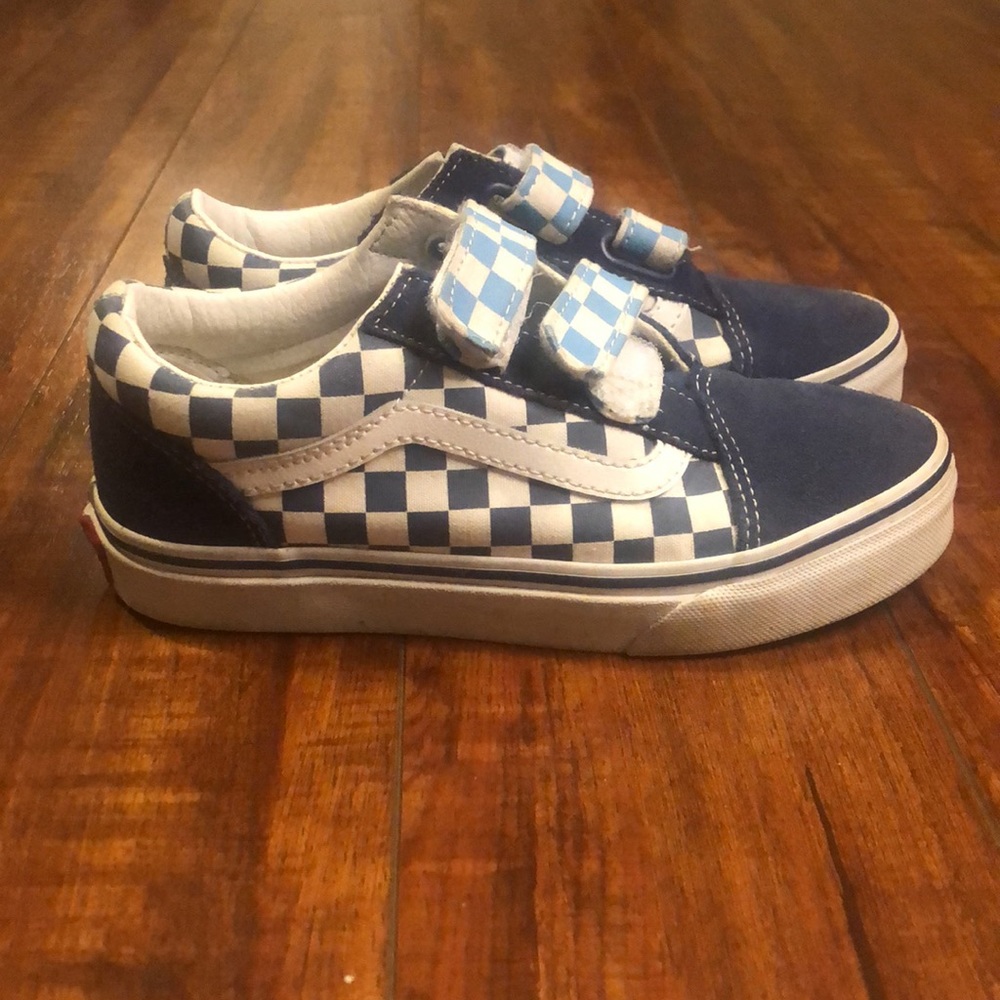 Vans - Picture 3 of 4